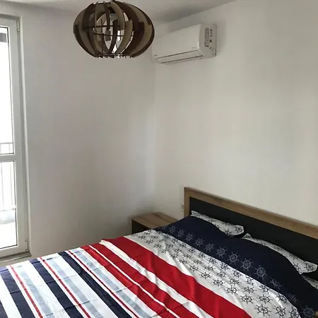 Apartment Apartment With Parking Space In Burgas, 300 M From The Beach